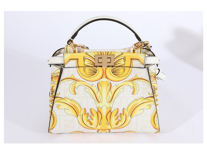 Fendi x Versace Fendace Gold Baroque & White FF Motif Mini Peekaboo - vista 6