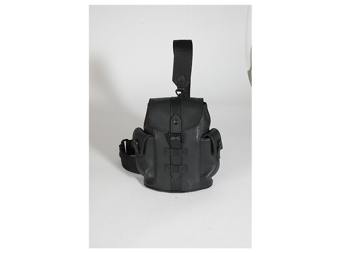 Zaino Louis Vuitton Christopher XS in pelle Taurillon nera Nero - vista 7