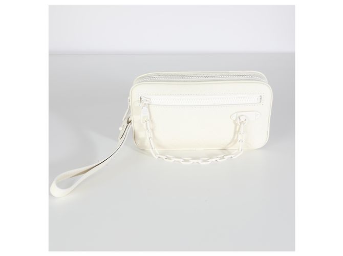 Louis Vuitton Pochette Volga en cuir Taurillon monogramme blanc - vue 8