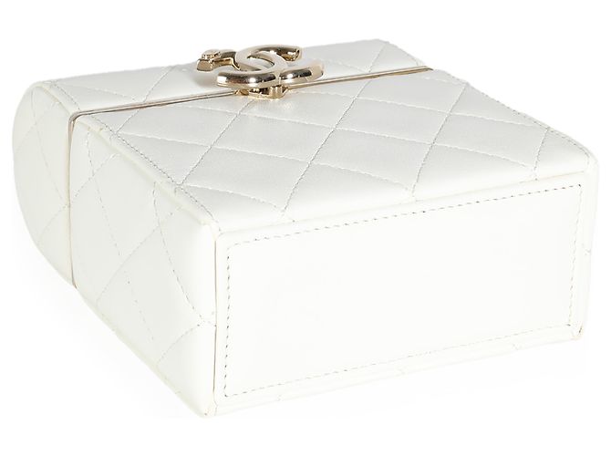 Mini Box Clutch Chanel 22P in agnello trapuntato bianco - vista 6