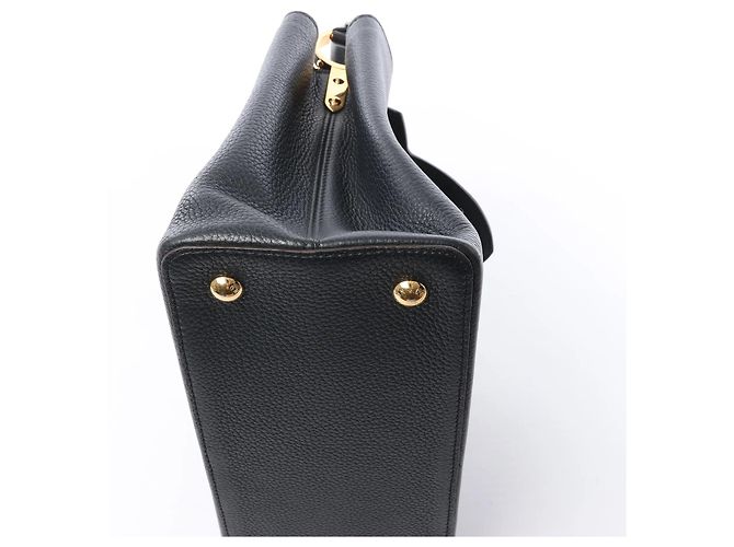 Borsa Louis Vuitton Capucines MM Parnassea in Nero M48864 Rosa - vista 10