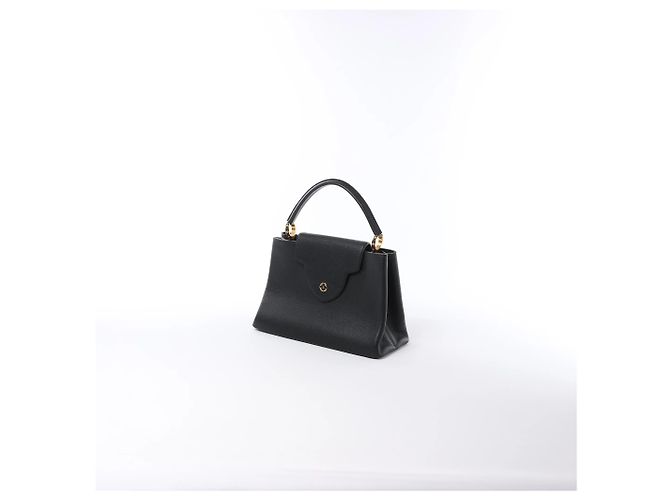 Borsa Louis Vuitton Capucines MM Parnassea in Nero M48864 Rosa - vista 2