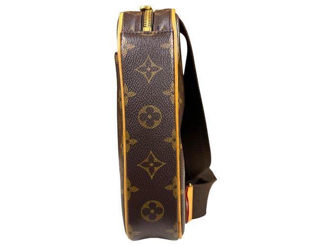 Pochette Gange Monogram Body Bag Louis Vuitton Marrone - vista 5