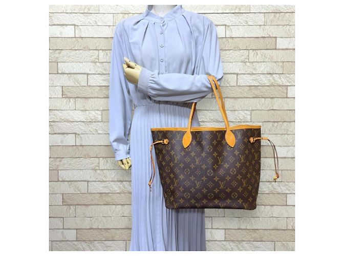 Borsa Tote Louis Vuitton Neverfull MM Monogram Marrone - vista 2