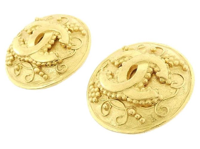 Orecchini a clip Chanel 07240 Gold D'oro - vista 2