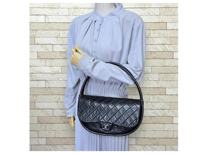 Borsa Chanel Hula Hoop Medium Matelassé Nero - vista 2