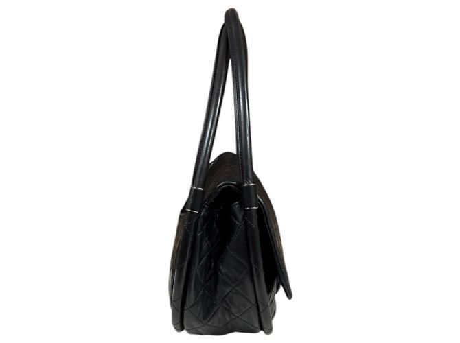Borsa Chanel Hula Hoop Medium Matelassé Nero - vista 4