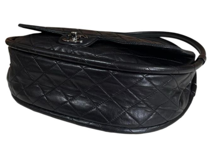 Borsa Chanel Hula Hoop Medium Matelassé Nero - vista 5
