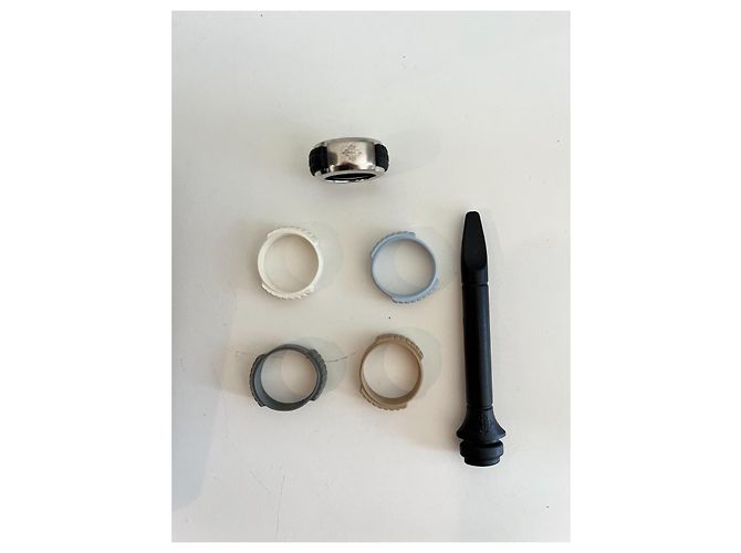 Anello Patek Philippe Diamanti e Gomma Nero Silver hardware - vista 3