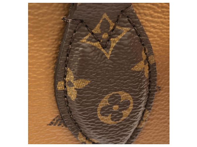 Borsa Louis Vuitton Monogram Giant OnTheGo PM Marrone - vista 4