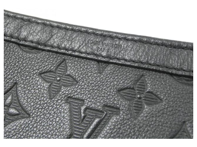 Portafoglio Gaston Monogram Shadow Louis Vuitton Nero - vista 4