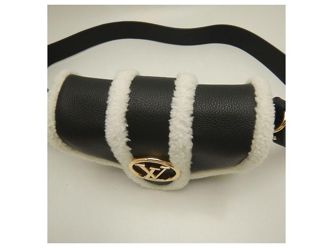 Borsa a tracolla Louis Vuitton LV Pont Neuf Soft PM in shearling di vitello Nero Bianco - vista 9