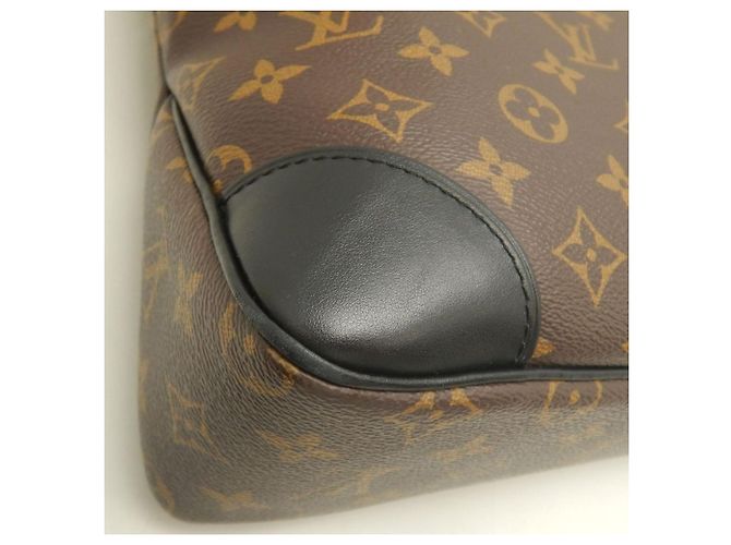 Sac à épaule Louis Vuitton Monogram Odeon NM MM Marron - vue 16