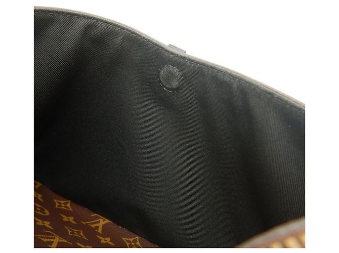 Sac à épaule Louis Vuitton Monogram Odeon NM MM Marron - vue 19