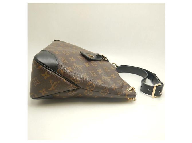 Sac à épaule Louis Vuitton Monogram Odeon NM MM Marron - vue 6