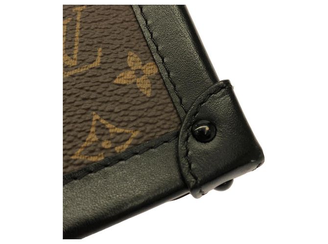 Borsa a Spalla Louis Vuitton Monogram Pochette Trunk Vertical M63913 Marrone - vista 6