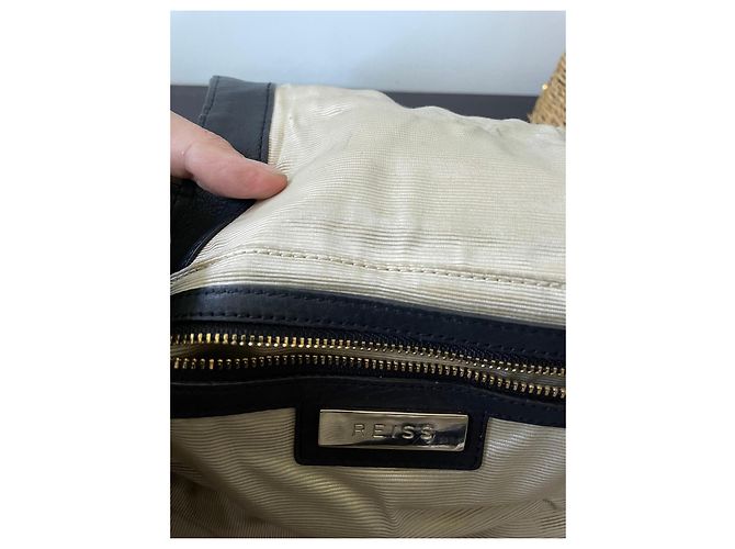 Reiss Borsa a tracolla in pelle nera goffrata - vista 11
