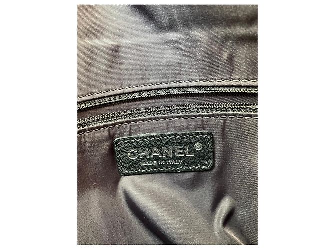 Bolsa Tote Chanel Paris Biarritz em couro acolchoado preto e tecido - vista 13