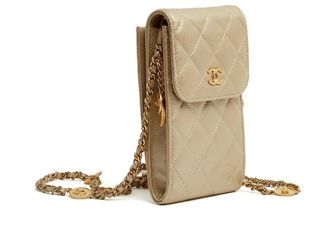 Timeless Chanel Métiers d'Art 2023 Dakar Bolsa de Ombro Couro Dourado - vista 2
