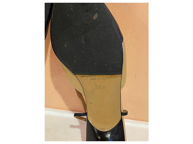 Décolleté slingback bicolore Chanel in pelle Nero Beige - vista 17