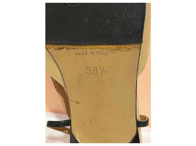 Décolleté slingback bicolore Chanel in pelle Nero Beige - vista 18
