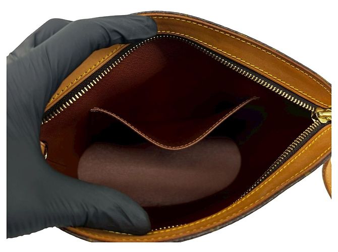 Borsa a tracolla Louis Vuitton Druot in pelle monogram Marrone - vista 10