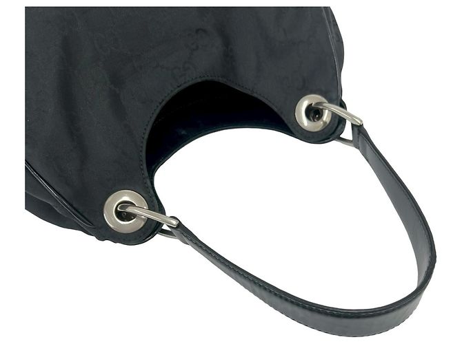 Bolsa de mão Gucci em nylon e couro com padrão GG Preto - vista 4