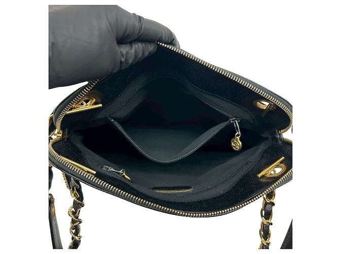 Chanel Vintage Schultertasche aus Caviar-Leder Schwarz - Ansicht 10