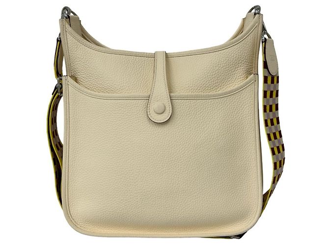 Hermès Bolsa de ombro Hermes Evelyne 3 PM em couro Taurillon Clemence Bege - vista 3