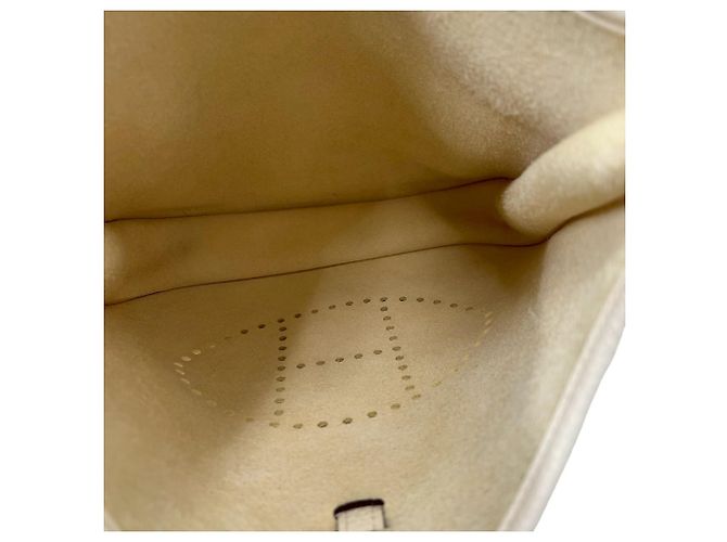 Hermès Bolsa de ombro Hermes Evelyne 3 PM em couro Taurillon Clemence Bege - vista 9