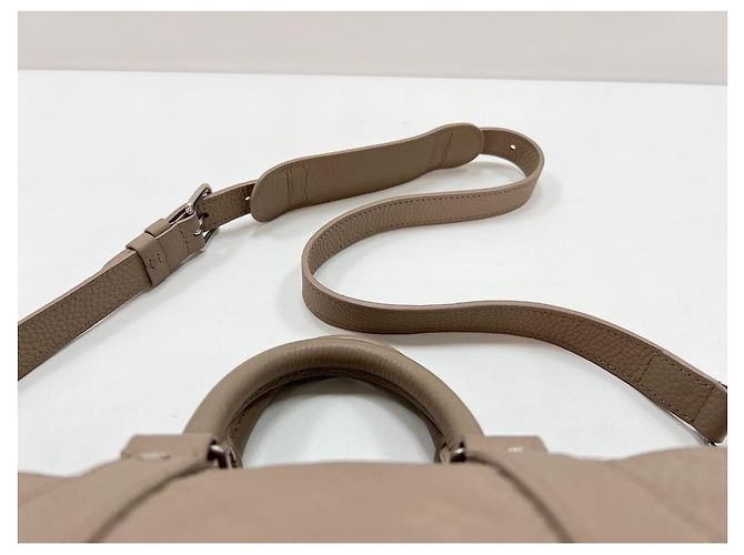 Louis Vuitton Keepall Bandoulière 35 Boston Bag Beige - vista 11