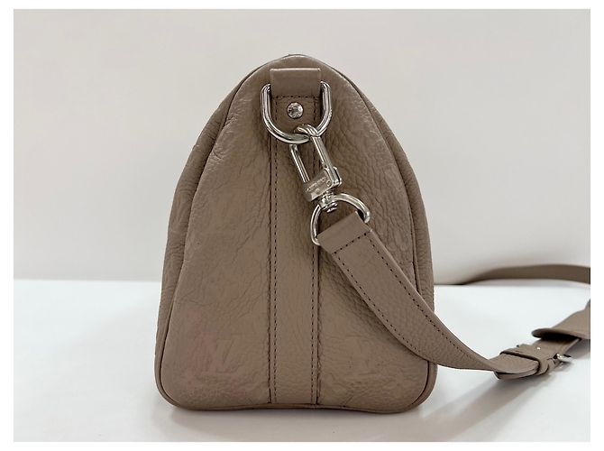 Louis Vuitton Keepall Bandoulière 35 Boston Bag Beige - vista 5