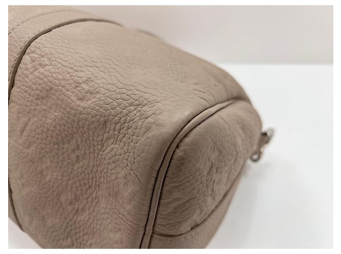 Louis Vuitton Keepall Bandoulière 35 Boston Bag Beige - vista 9