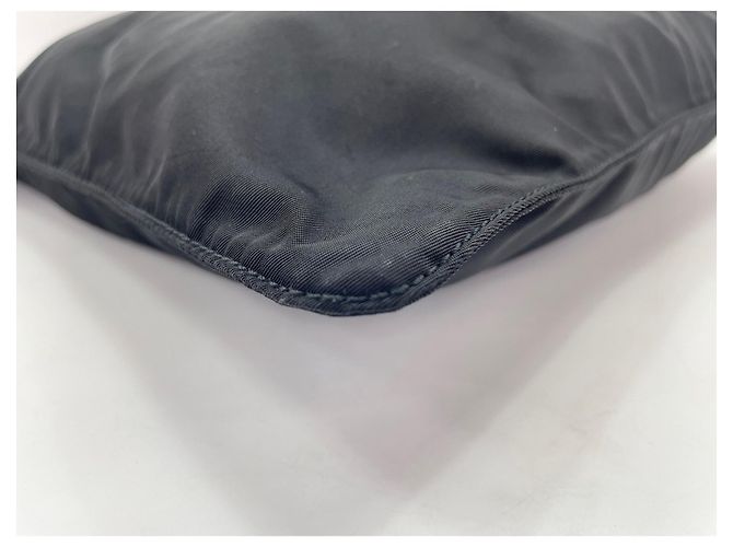 Borsa a tracolla in nylon nero Prada - vista 6