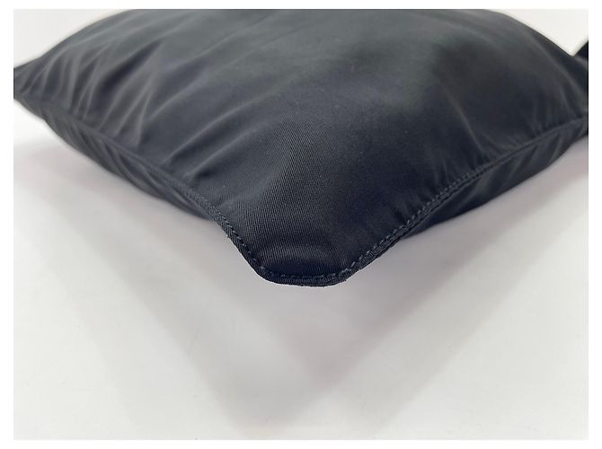 Borsa a tracolla in nylon nero Prada - vista 7