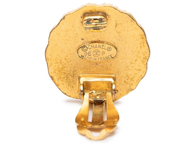Orecchini Chanel Gold CC placcati oro Sunburst rotondi con clip D'oro - vista 3