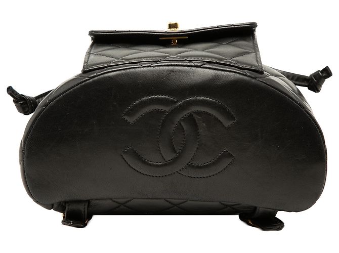 Chanel Duma Rucksack aus gestepptem schwarzem Lammleder Medium - Ansicht 3