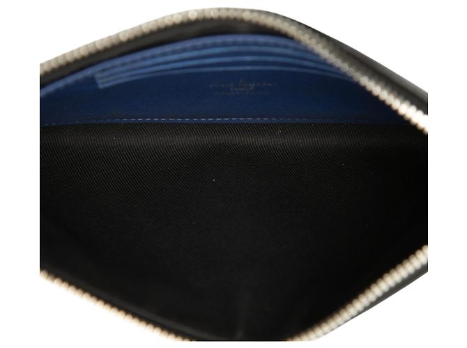 Louis Vuitton Pochette Discovery PM Blue Monogram Taigarama - vista 4