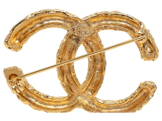 Spilla Chanel Gold CC placcata oro con rilievo barocco D'oro - vista 3