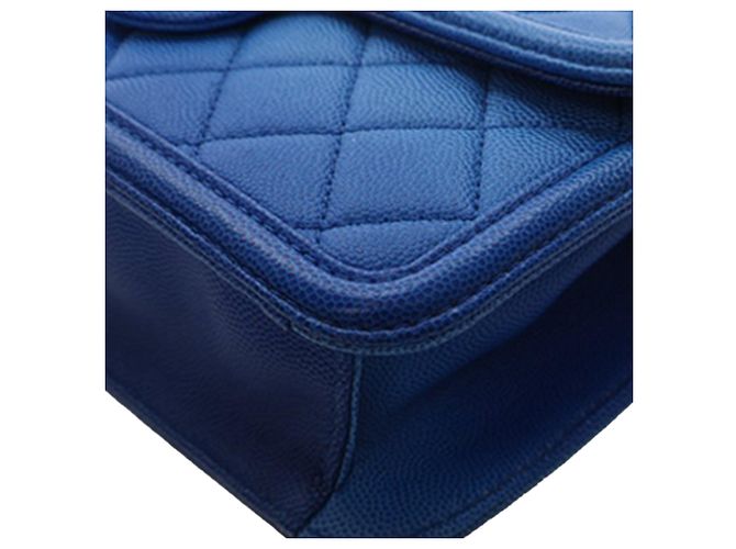 Chanel Blue Small Quilted Caviar Sunset On The Sea Flap - vista 10
