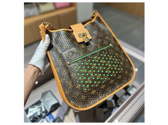 Louis Vuitton Borsa a Tracolla Evelyn Marrone Verde - vista 3