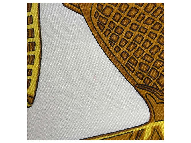 Silk In Hermès Sciarpa Hermes Carre 90 ARMETS en PANACHE Bianco Multicolore - vista 5
