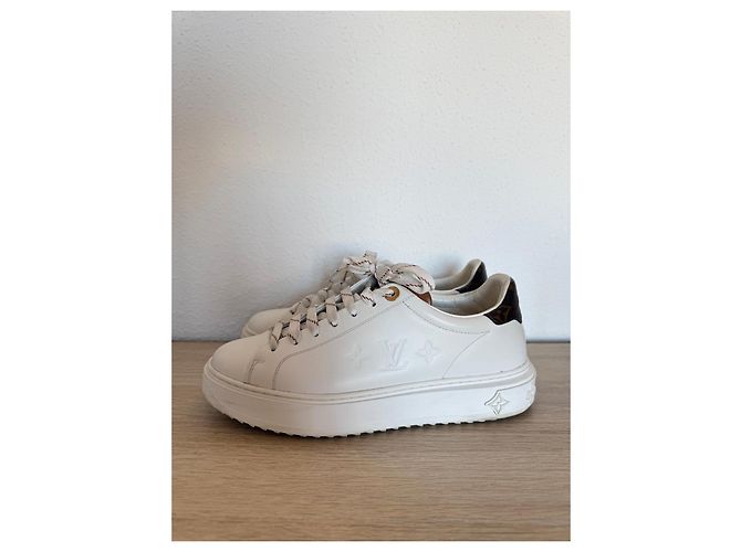 Sneakers in pelle bianca monogramma Louis Vuitton Marrone Bianco - vista 4