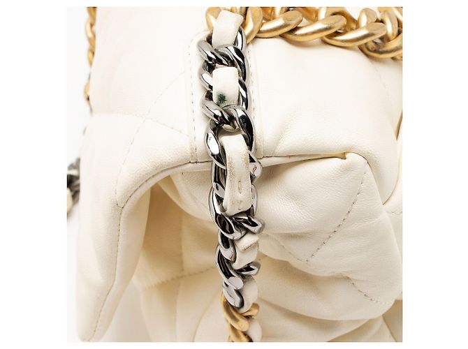 Gabrielle Borsa a tracolla Chanel Lambskin 19 Medium Flap Bianco - vista 10