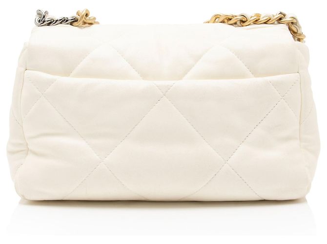 Gabrielle Borsa a tracolla Chanel Lambskin 19 Medium Flap Bianco - vista 3
