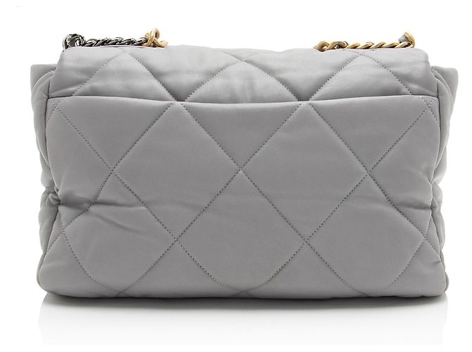 Gabrielle Borsa a tracolla Chanel Lambskin 19 Maxi Flap Cinza - vista 3