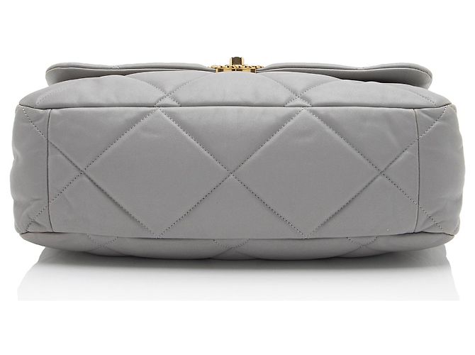 Gabrielle Borsa a tracolla Chanel Lambskin 19 Maxi Flap Cinza - vista 4
