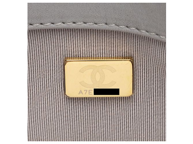 Gabrielle Borsa a tracolla Chanel Lambskin 19 Maxi Flap Cinza - vista 6