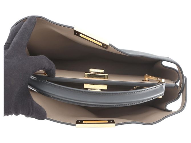Borsa Fendi Peekaboo Essentially in pelle Nero - vista 7