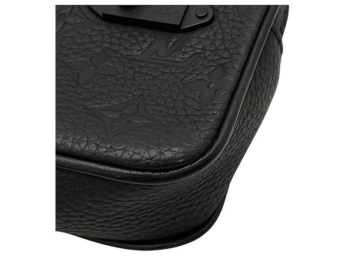 Borsa Louis Vuitton Monogram Pochette Volga Nero Monogramma - vista 9